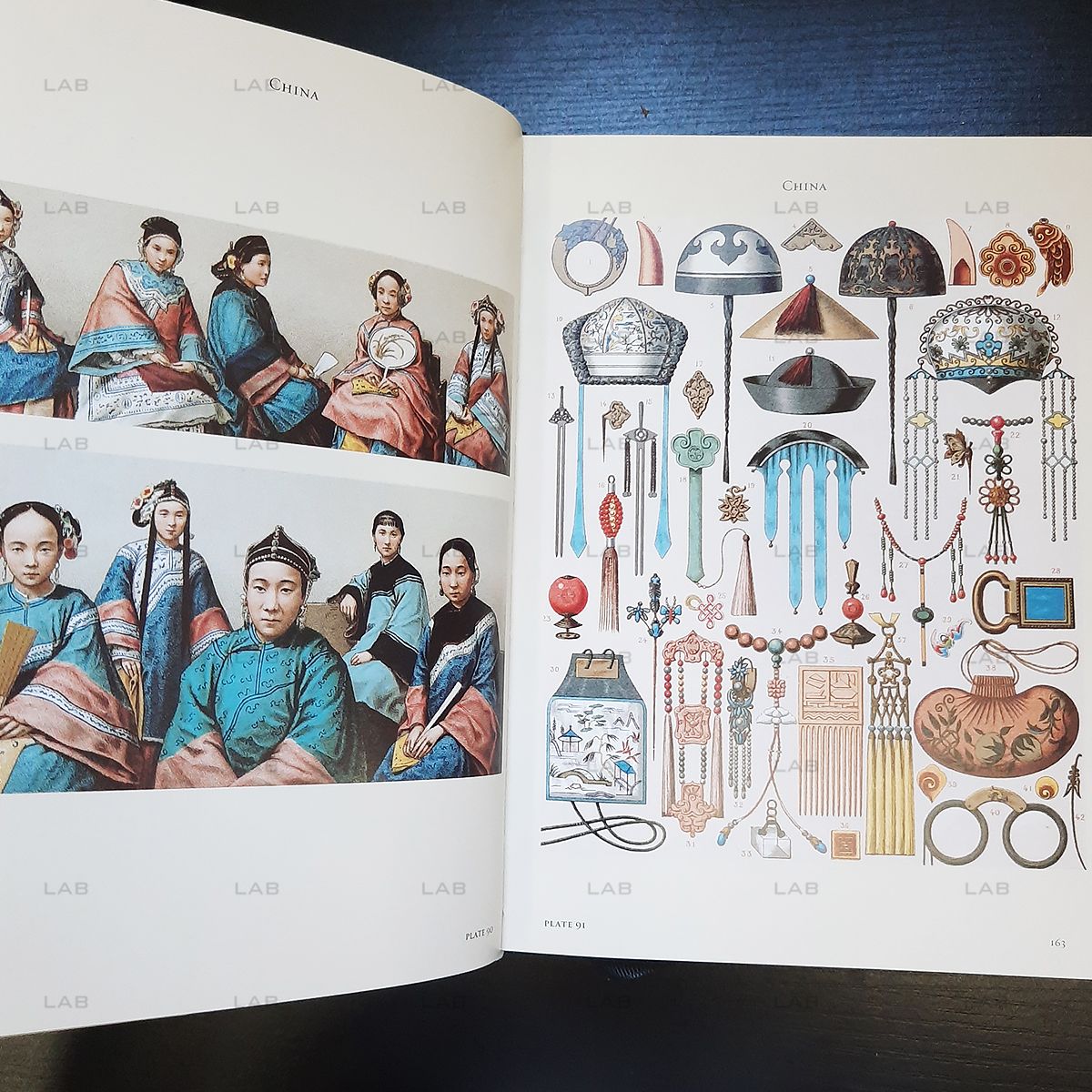 The Costume History - Auguste Racinet - Taschen #060101