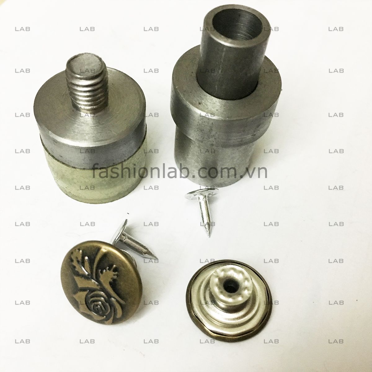 Khuôn khuy bấm kim loại #010902