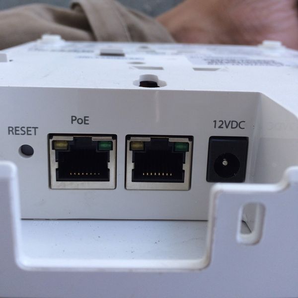  Wifi Chuyên Dụng Ruckus ZoneFlex R600 