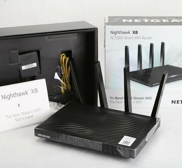  NETGEAR Nighthawk X8 R8500 