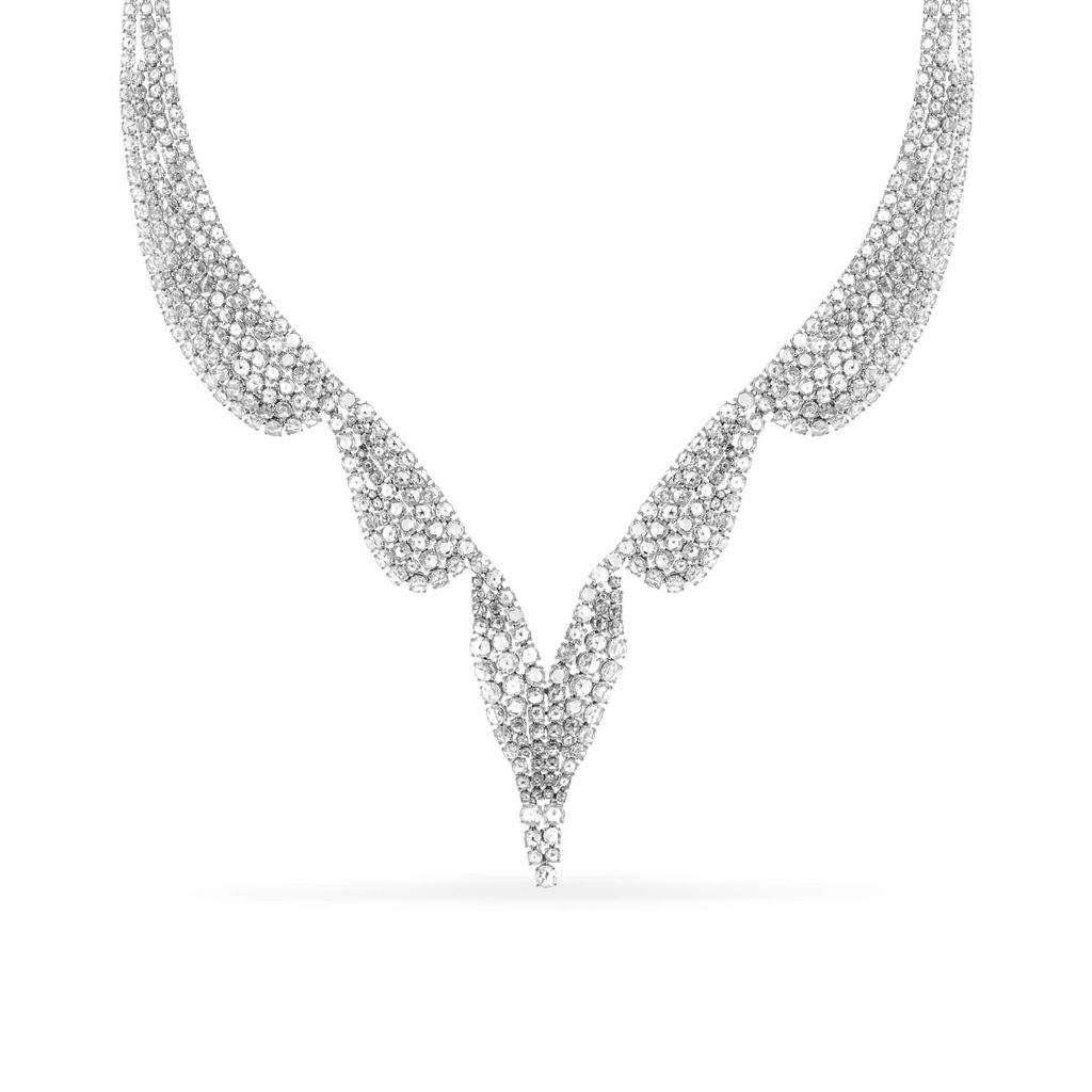 Kiềng cổ vàng trắng 18K gắn kim cương DOJI AFND000357D2DA1