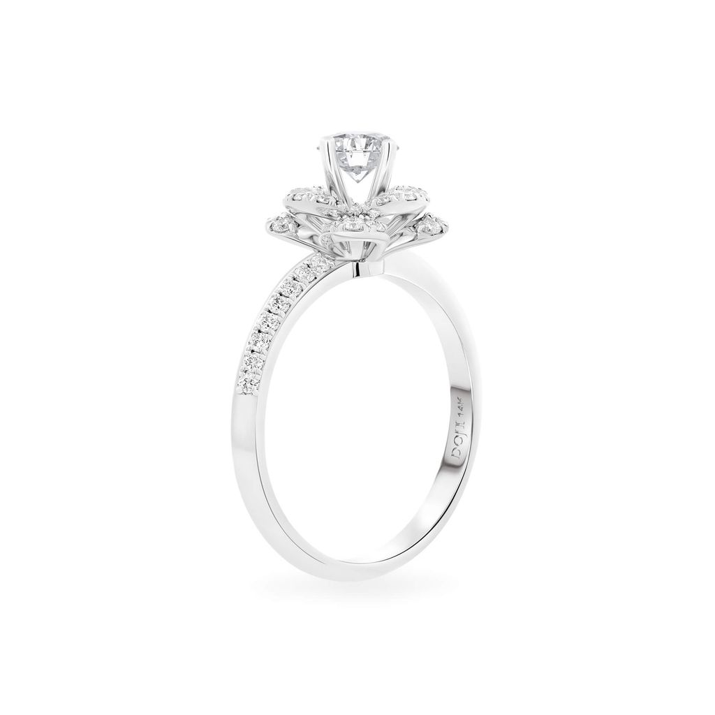 Nhẫn vàng trắng 14K gắn kim cương DOJI AFRB102213F2HA1