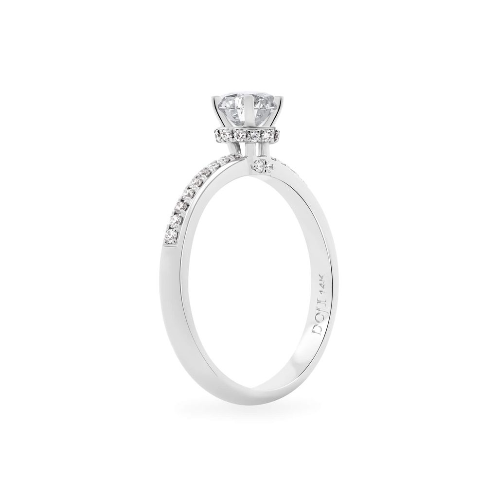 Nhẫn đính hôn vàng trắng 14K gắn kim cương DOJI AFRE000110F2NN1
