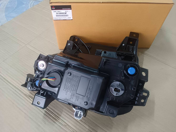 ぴ Nissan / Infiniti Nissan OEM 300ZX Rear Caliper Bolt Z32