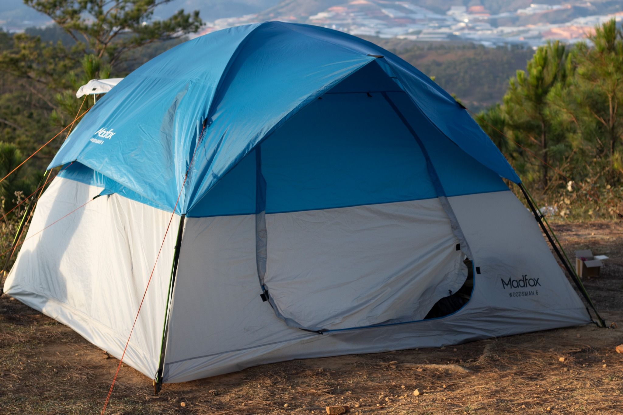  Woodsman 6 tent 