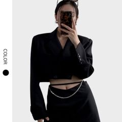 Áo blazer Kaylar Blazer màu đen dáng ngắn, chất liệu dày dặn - Uni By Heart