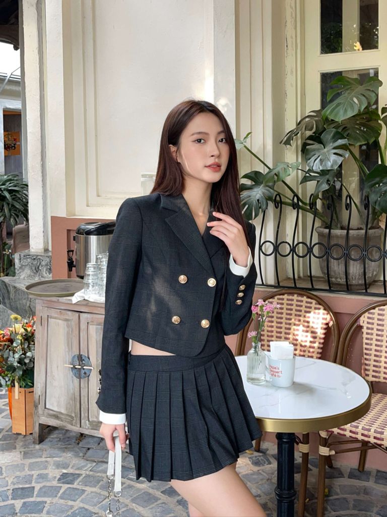 Áo blazer croptop nữ Colia Blazer AK008 họa tiết kẻ caro, dáng ngắn, chất liệu dày dặn - Uni By Heart