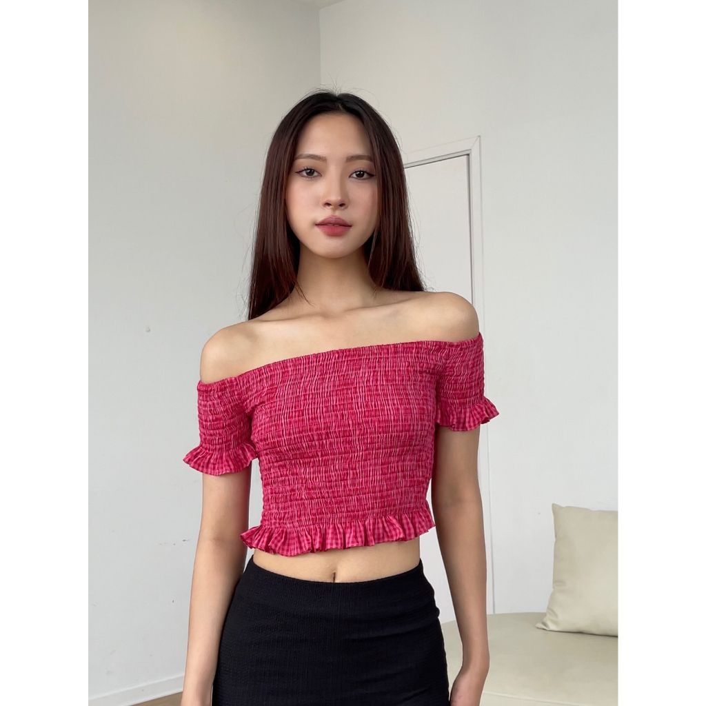 Áo croptop trễ vai Fika Top ATV04 vải kẻ caro mềm mại, co giãn, tay áo xòe cách điệu - Uni By Heart