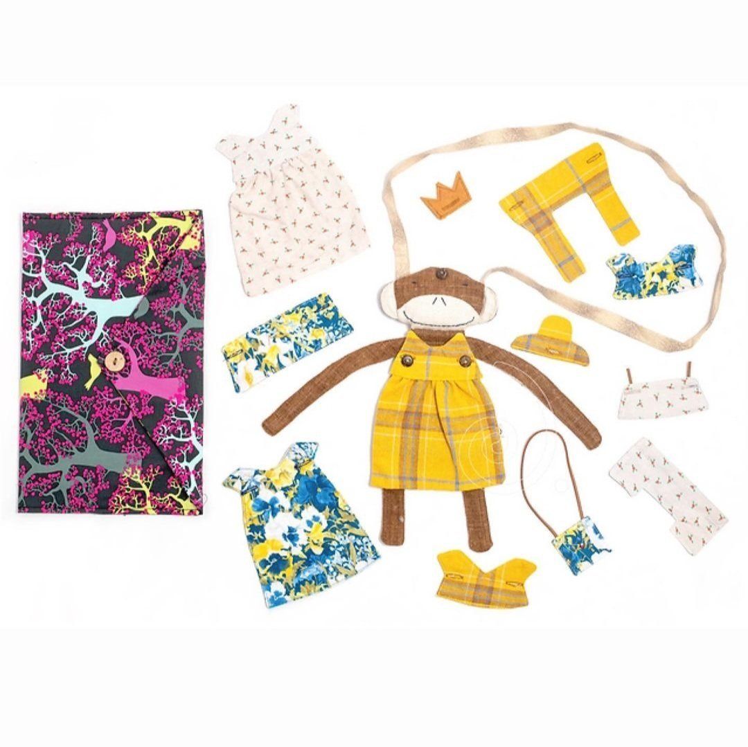 Dress-up doll bag