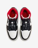 Giày Nike Air Jordan 1 Mid Fitness Red BQ6472-061