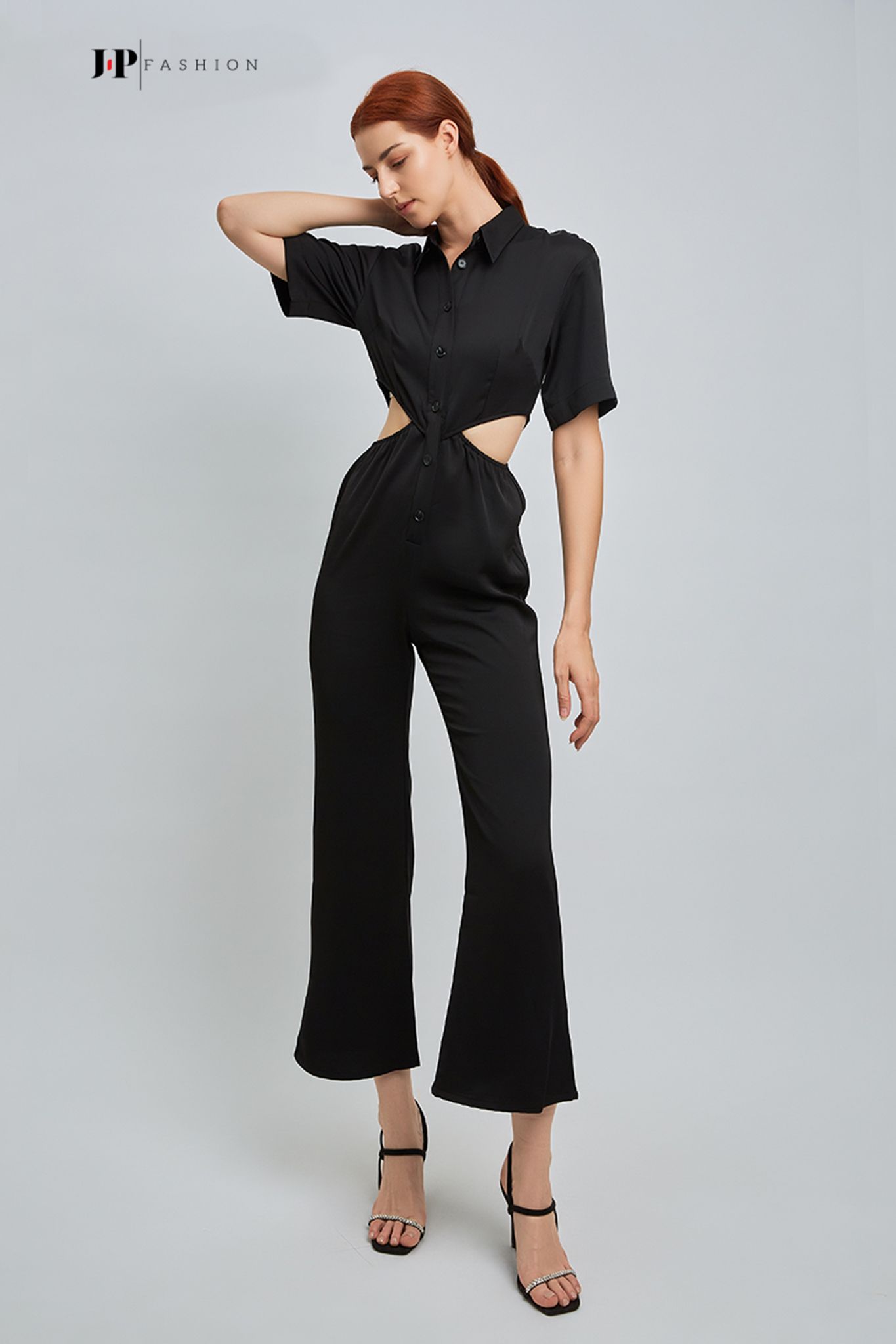  Jumpsuit dài ngắn tay 