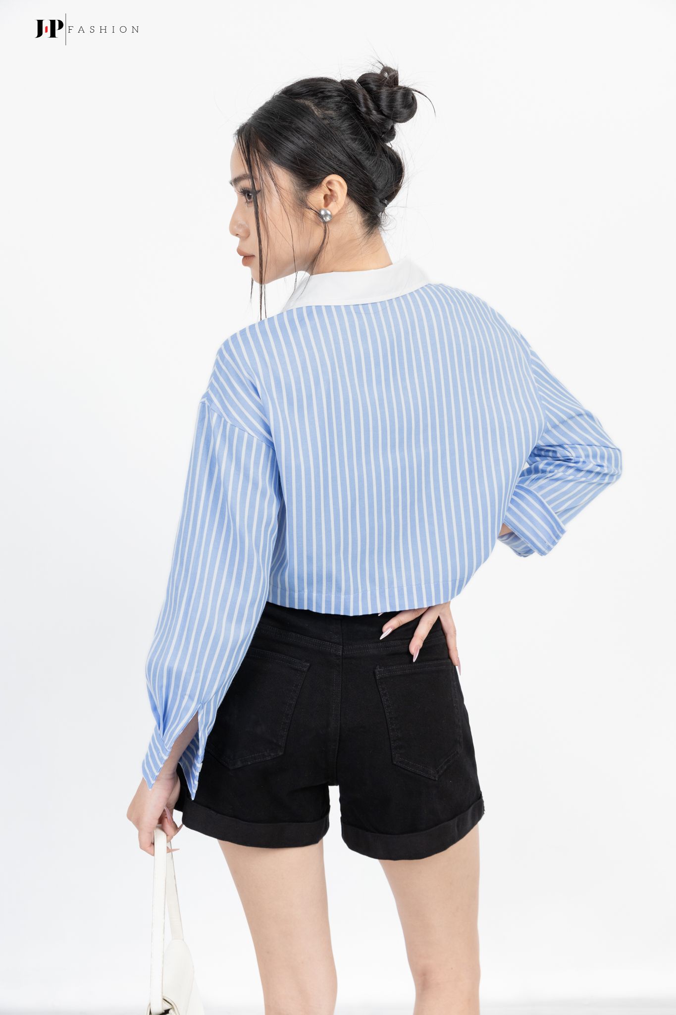  Sơ Mi Croptop Form rộng 