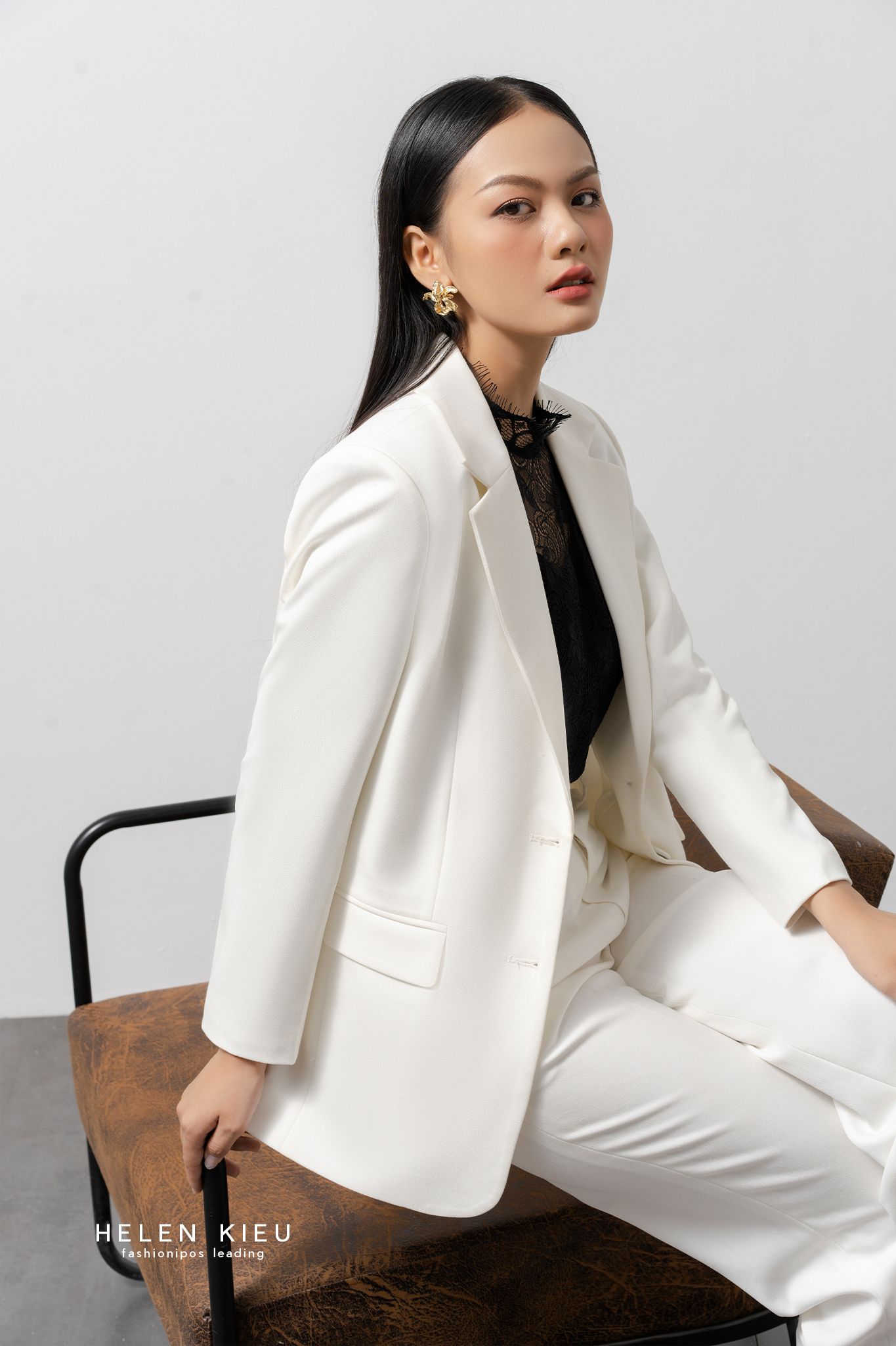  Áo vest blazer trắng 2 khuy 