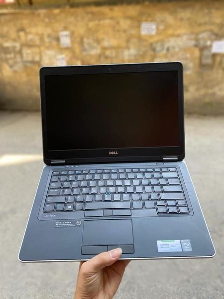 Dell Latitude E7440  i5    - 4G -  SSD 120   - 14