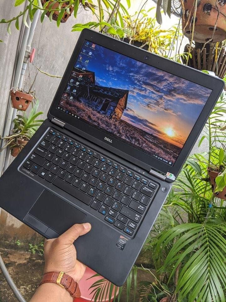 Dell Latitude E 7250