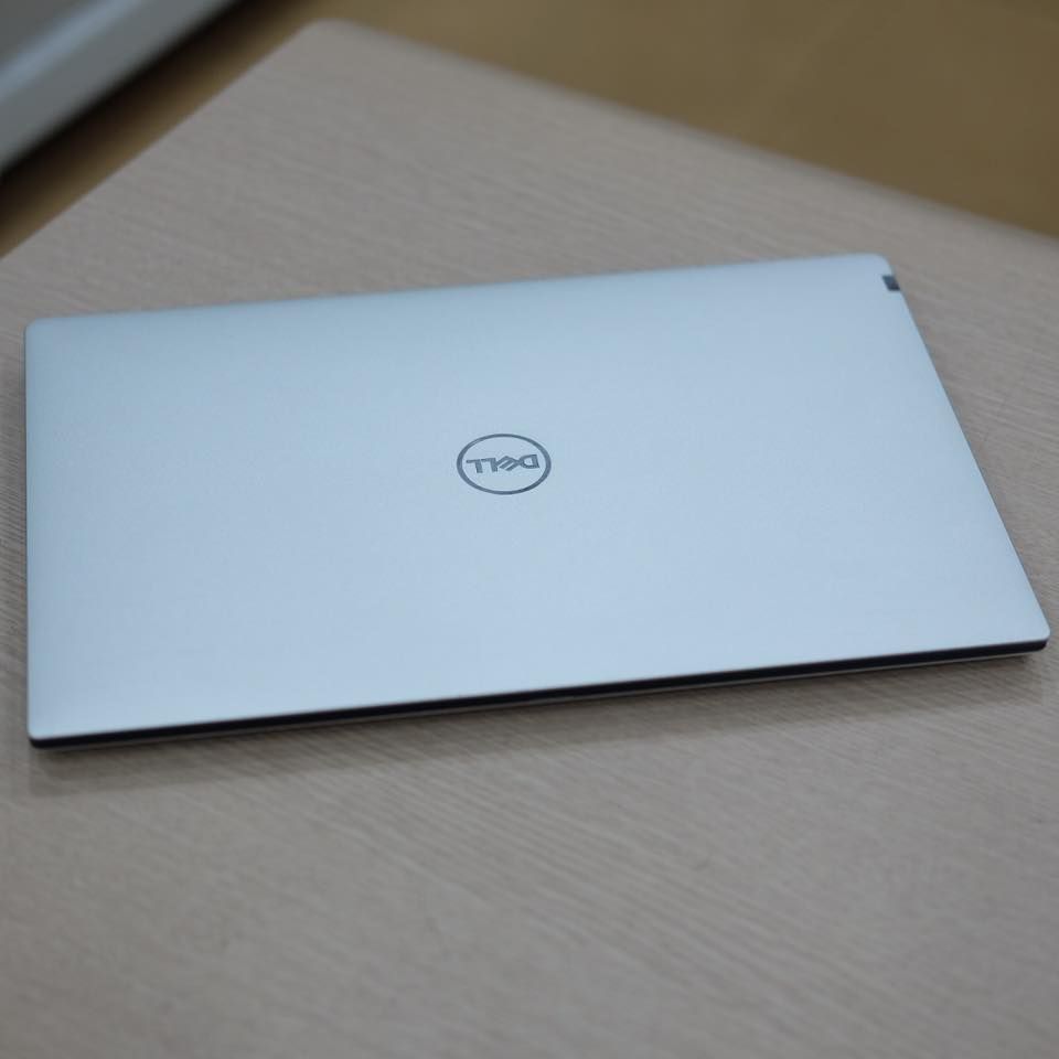 Dell XPS 9380