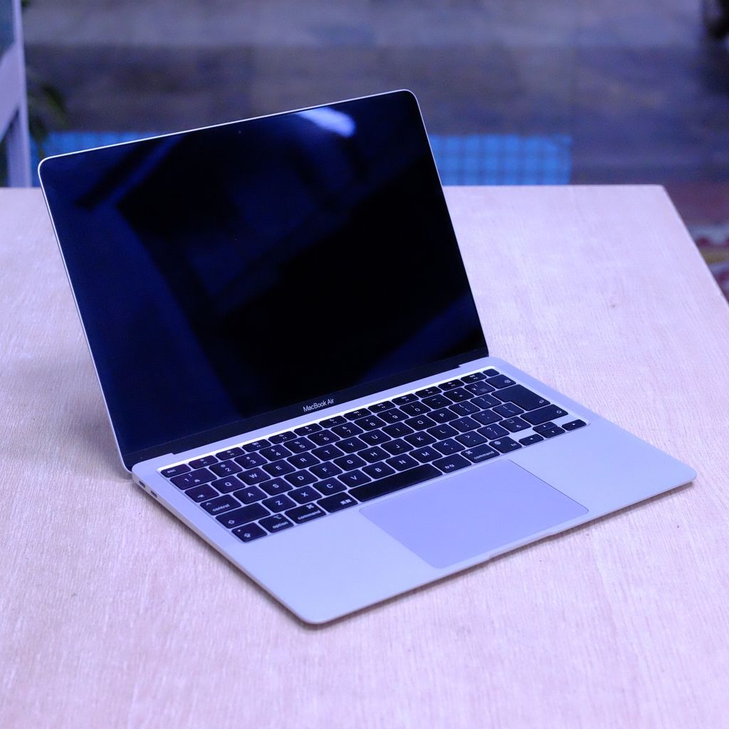 MacBook Air M1  Sliver