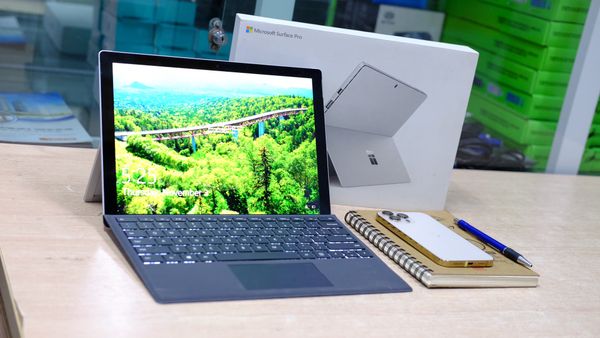 Surface Pro 6  -  128GB