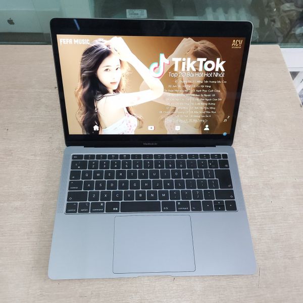 Macbook Air  2019