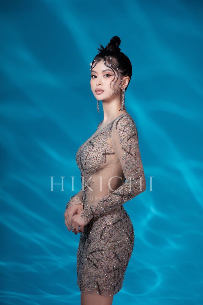 ĐẦM BODY NUDE SEQUIN ĐÍNH ĐÁ VÀ CƯỜM PHA LÊ