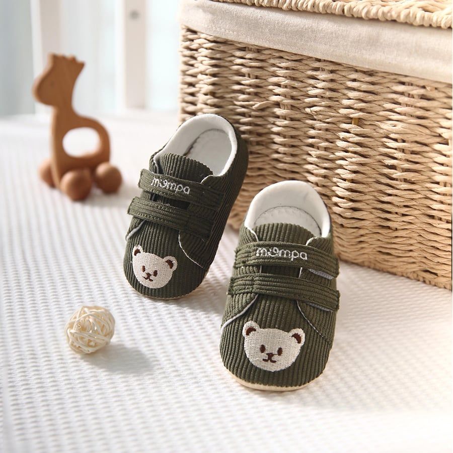 Giày tập đi trẻ em thêu hình gấu dễ thương, đế trống trượt – ảnh 4