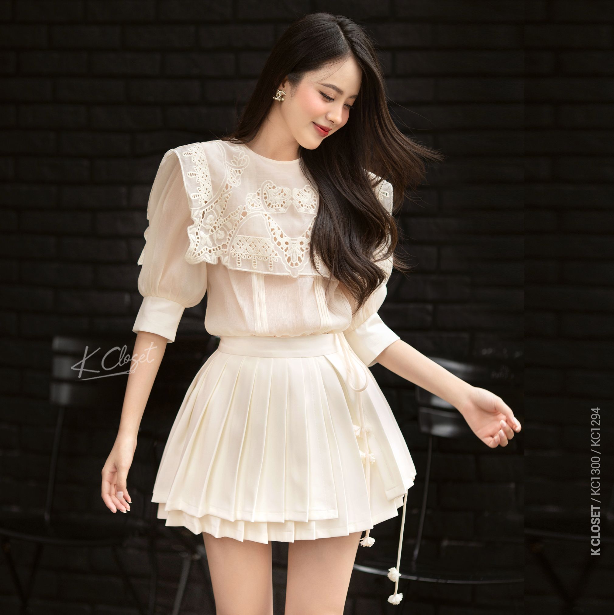 CHÂN VÁY NGẮN XẾP LY HAI TẦNG - ĐI CHƠI K CLOSET KC1300