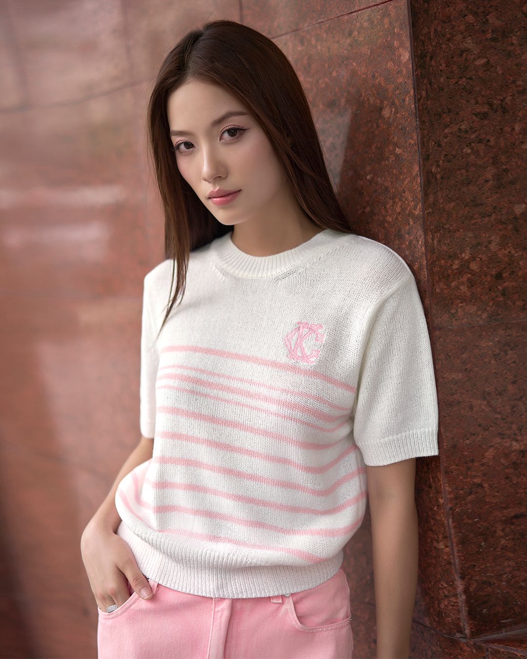 ÁO LEN SỌC NGANG THÊU LOGO KC A1014