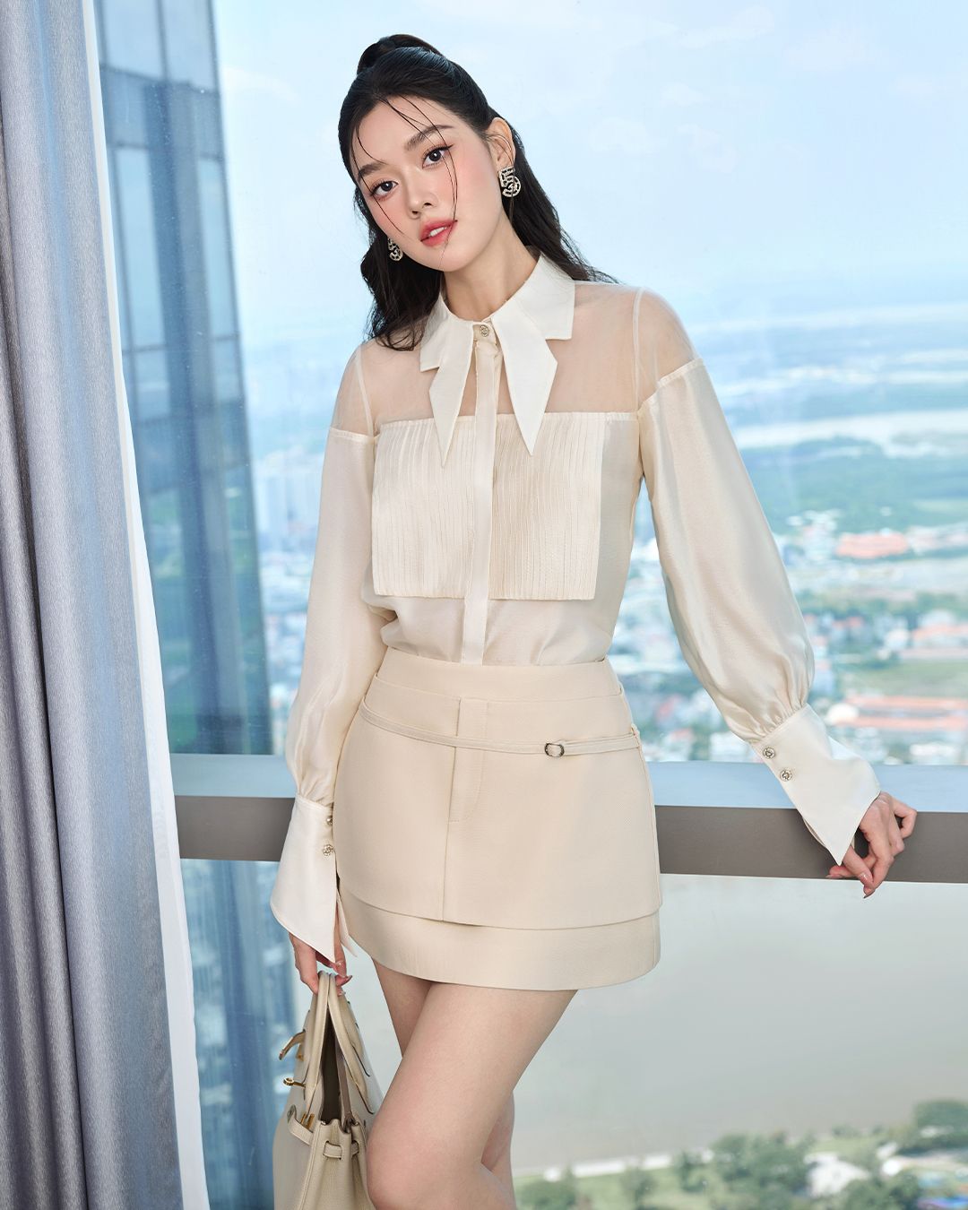 ÁO SƠ MI TƠ PHỐI CỔ LƯỚI XẾP LY NGỰC K CLOSET A1018