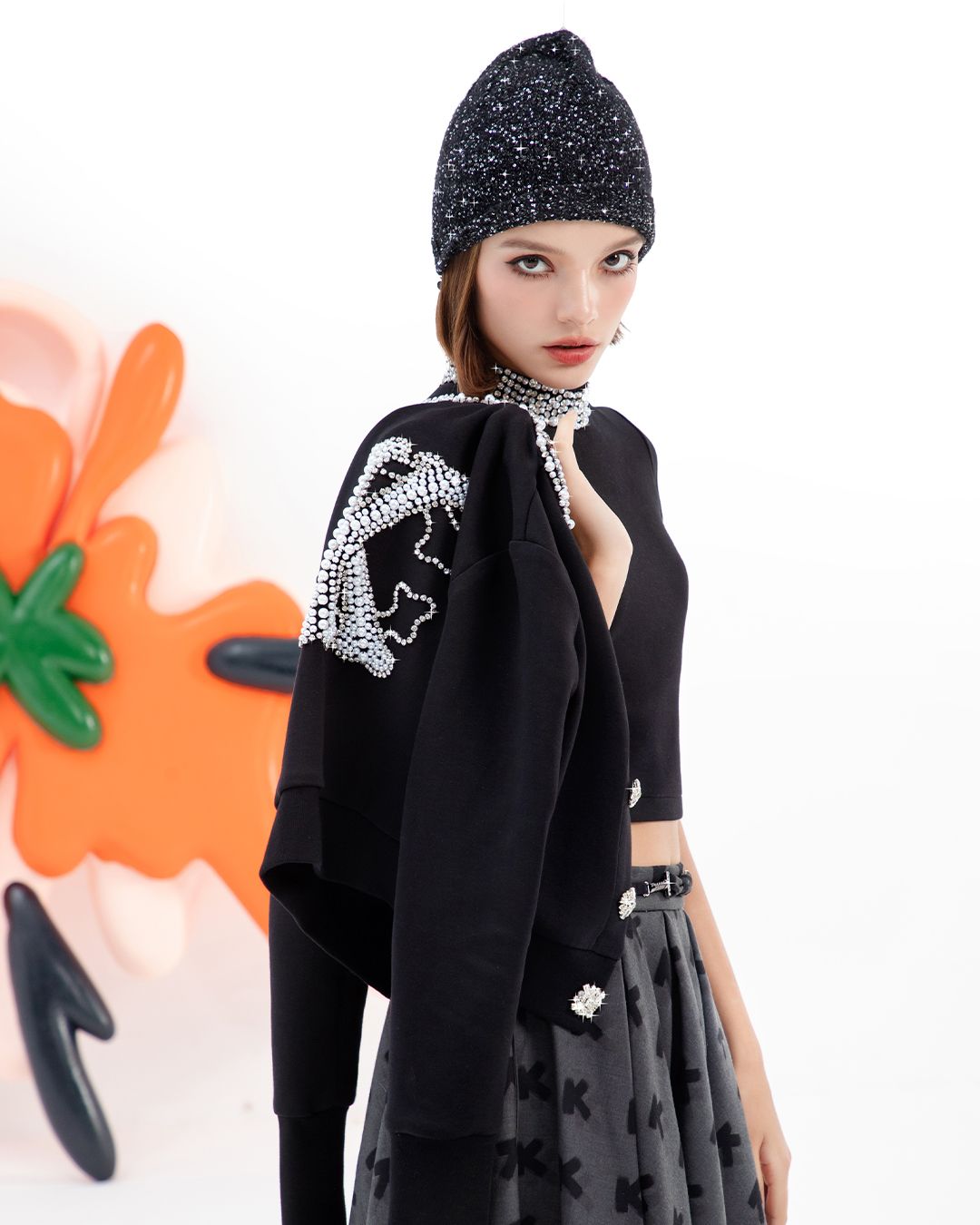 ÁO CROPTOP ĐÍNH ĐÁ CỔ VÀ TAY K CLOSET A1028