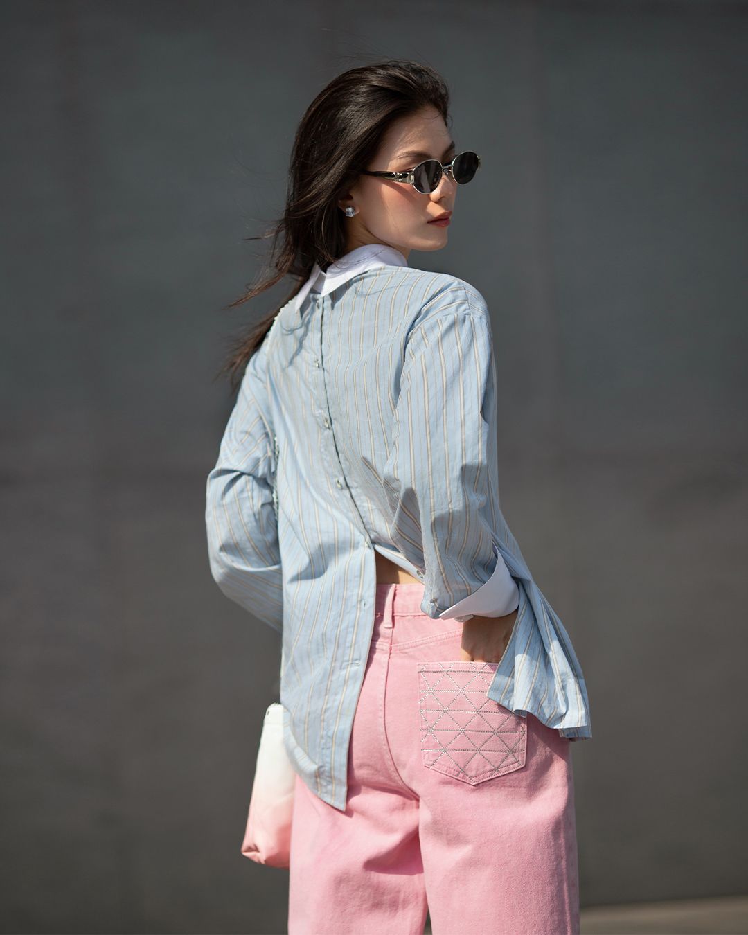ÁO SƠ MI TAY DÀI TÚI THÊU NƠ K CLOSET A3009