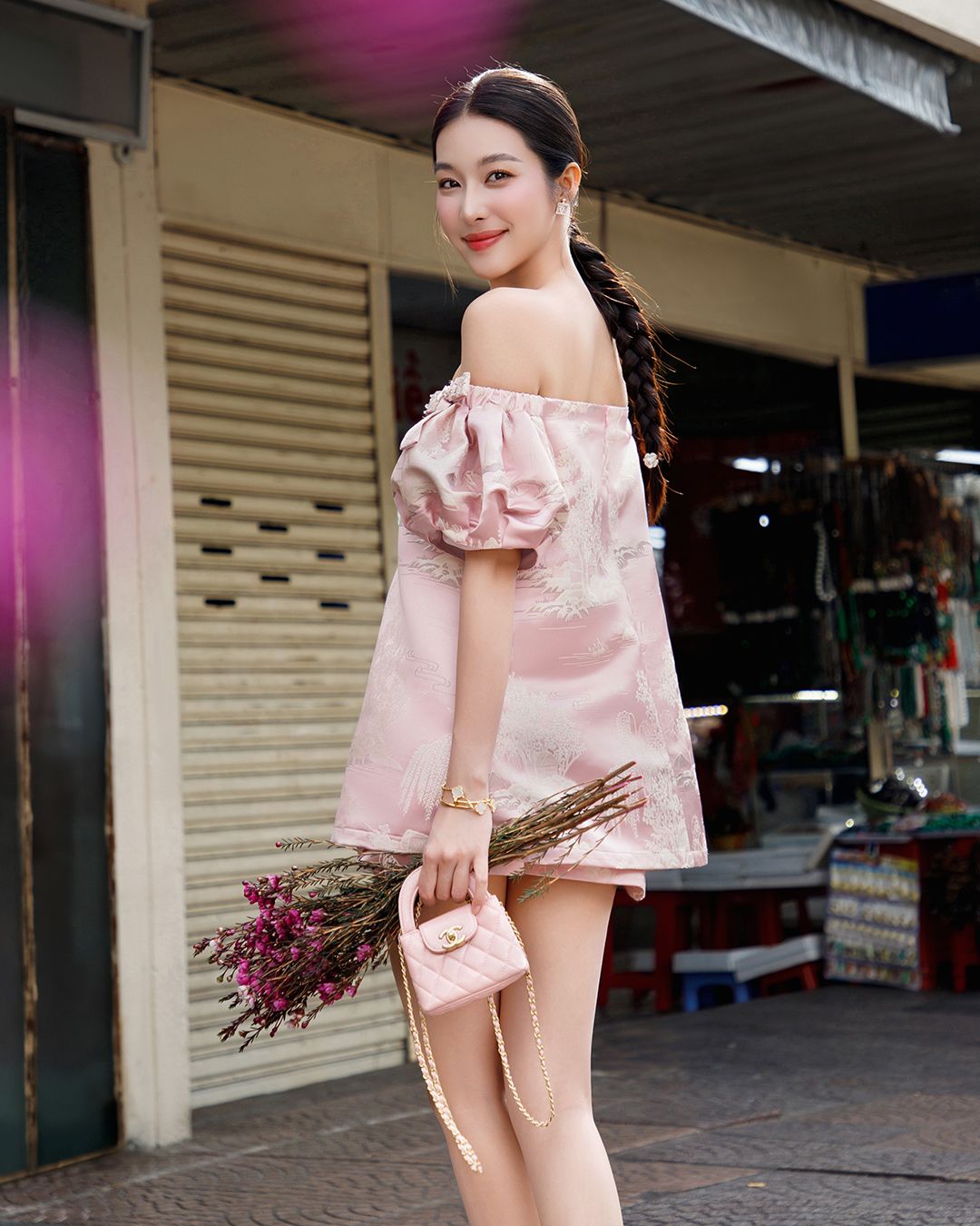 SET ÁO TRỄ VAI TAY PHỒNG ĐÍNH NƠ - QUẦN SHORT K CLOSET S2028