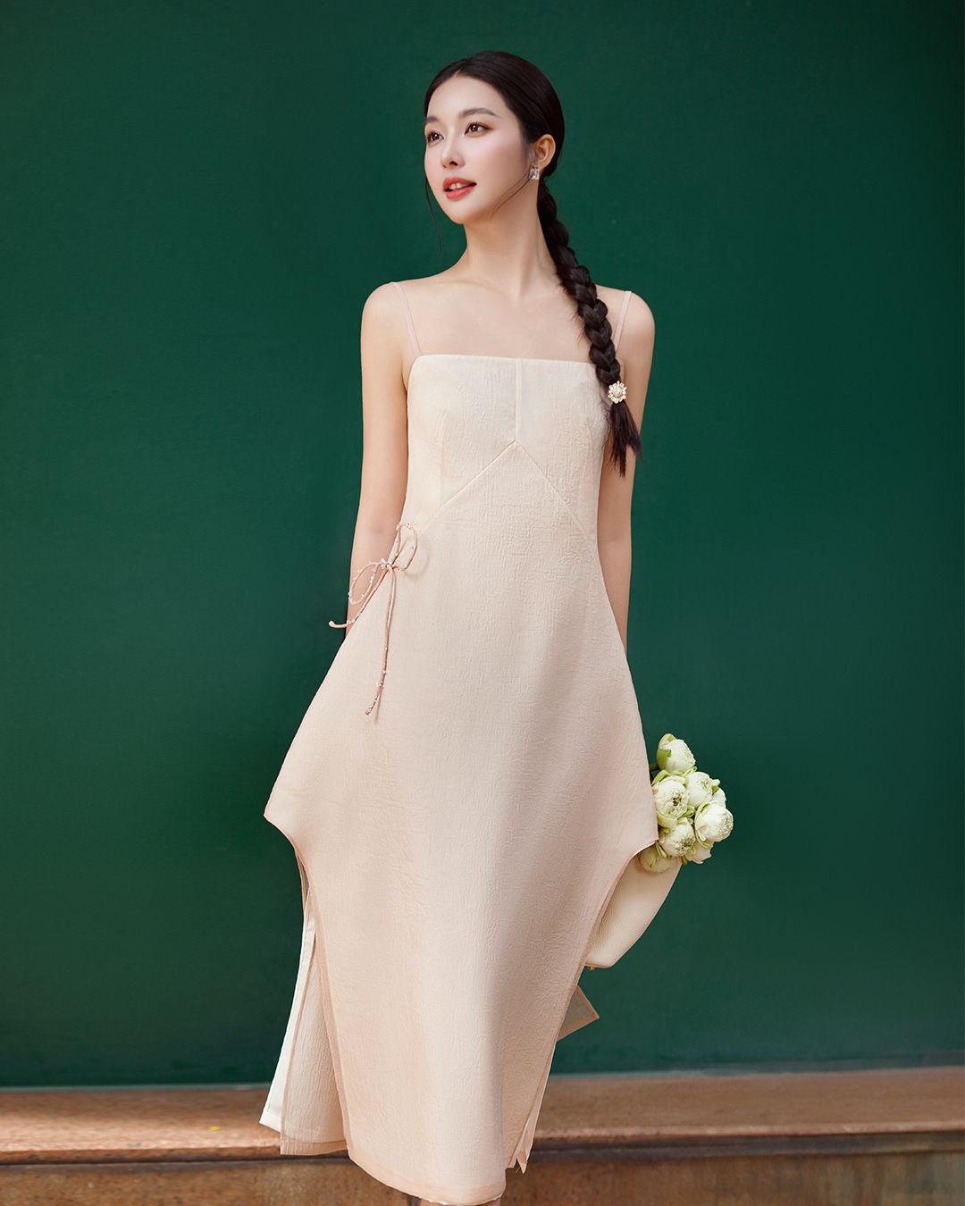 ĐẦM MIDI HAI DÂY EO ĐÍNH NƠ K CLOSET D1028
