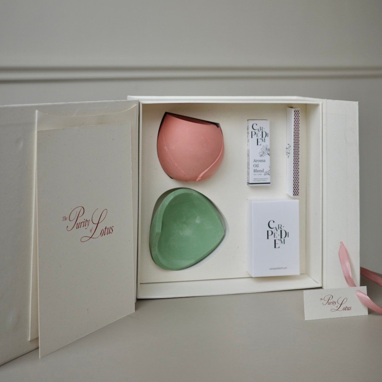 Diệp Liên Gift Set - Bộ quà tặng Nến & Đá thơm từ cảm hứng Hoa Sen