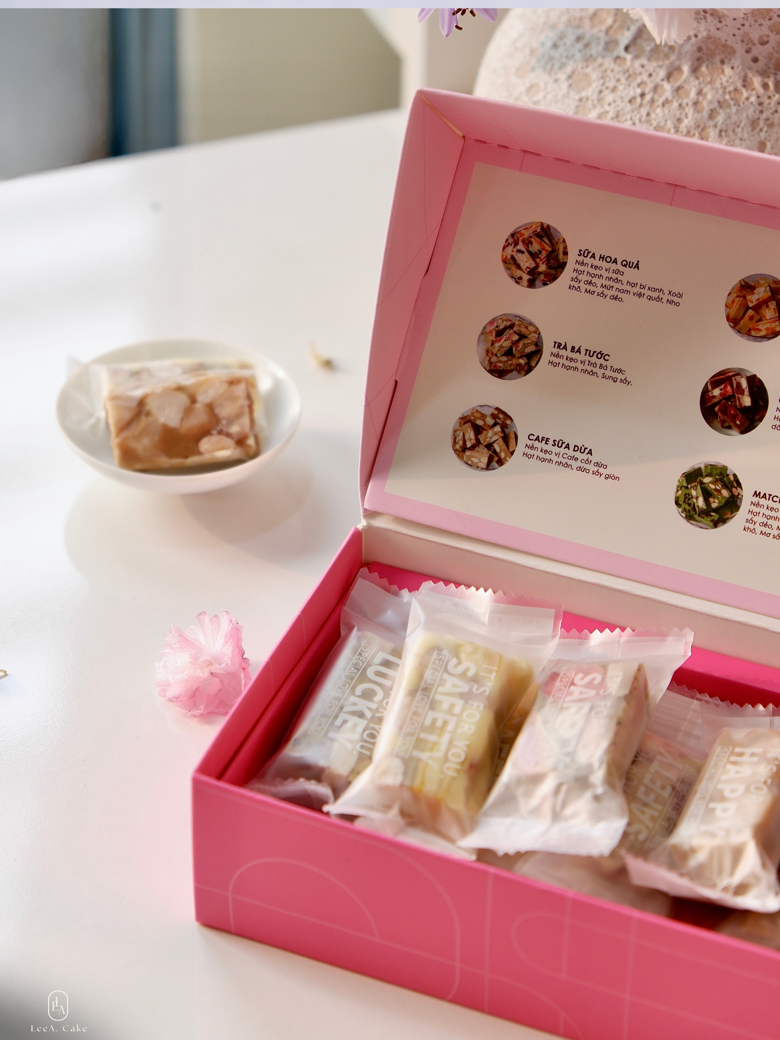 Nougat Vị Trà Bá Tước ( Hộp 260g )