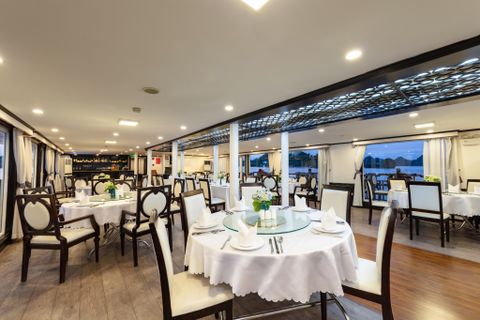 AMANDA CRUISE - 5 STAR CRUISE ON HALONG BAY