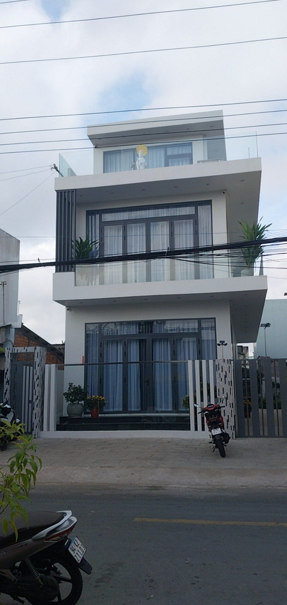 Nhà riêng tại đường Lê Duẩn