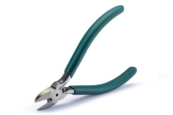Kìm cắt điện tử có lò xo 5 inch SATA 70632