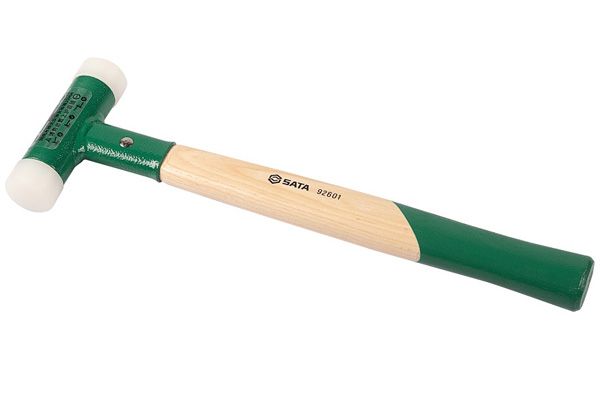 Búa cao su 30mm tay cầm bằng gỗ óc chó SATA 92601