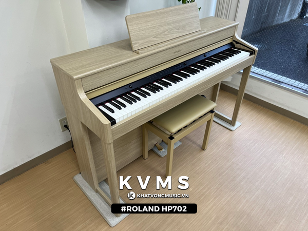 Roland HP702 tại piano điện quận 9