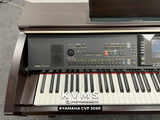  Piano digital YAMAHA CVP 305 