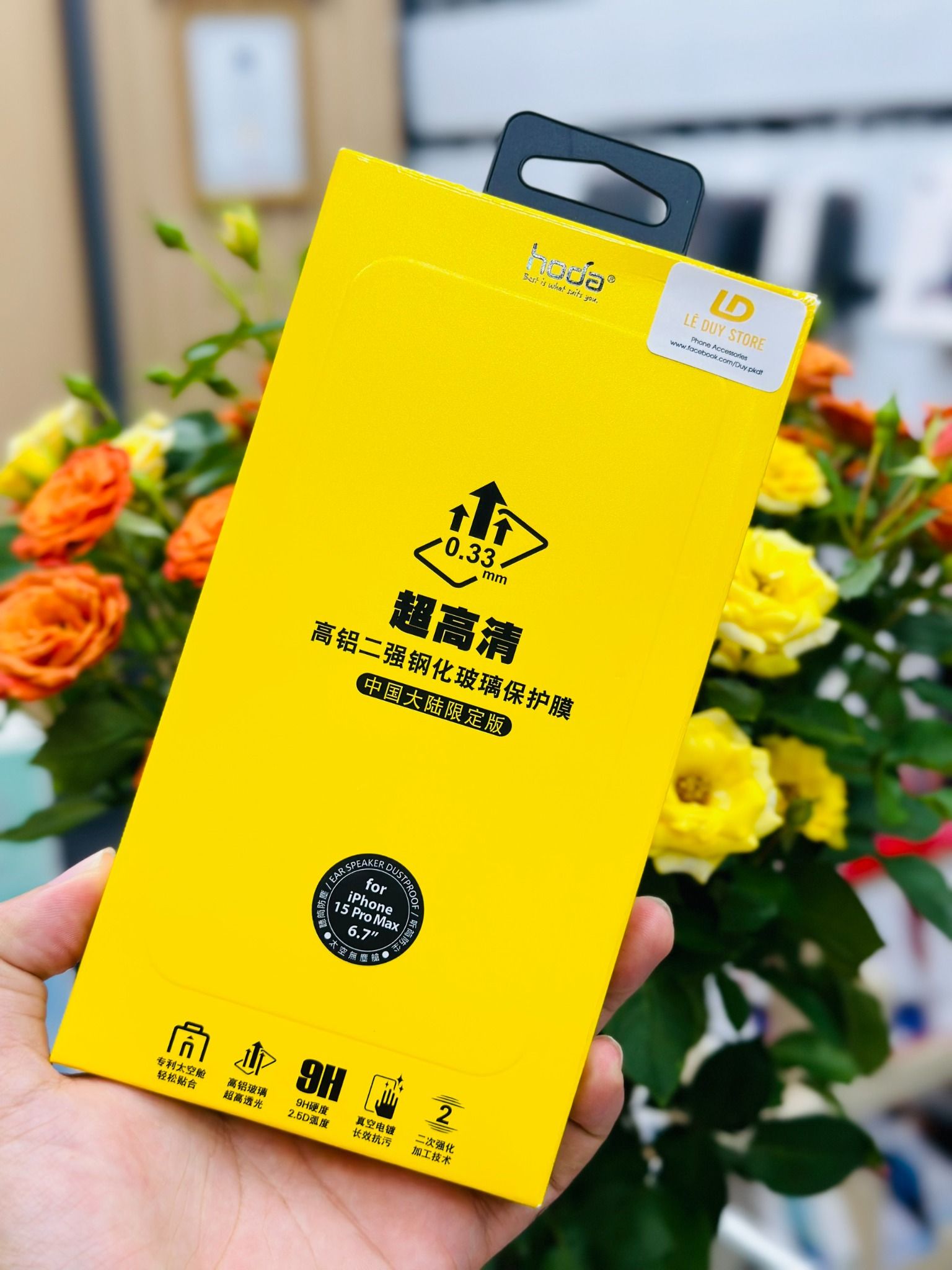 Miếng dán cường lực kèm khung trợ dán HODA iPhone 15 series