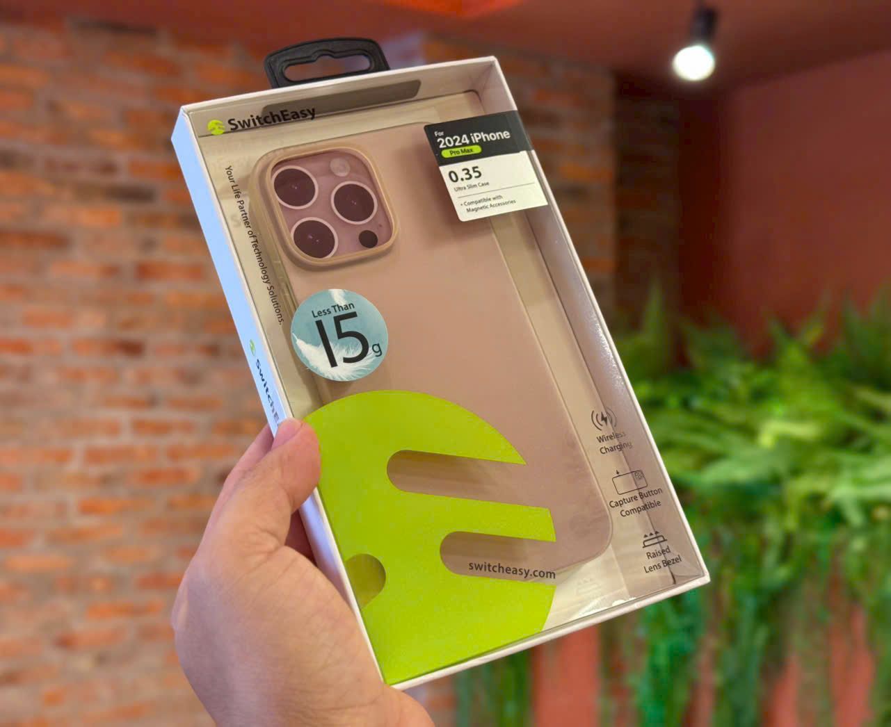 ỐP LƯNG 16 PROMAX - SWITCHEASY SIÊU MỎNG