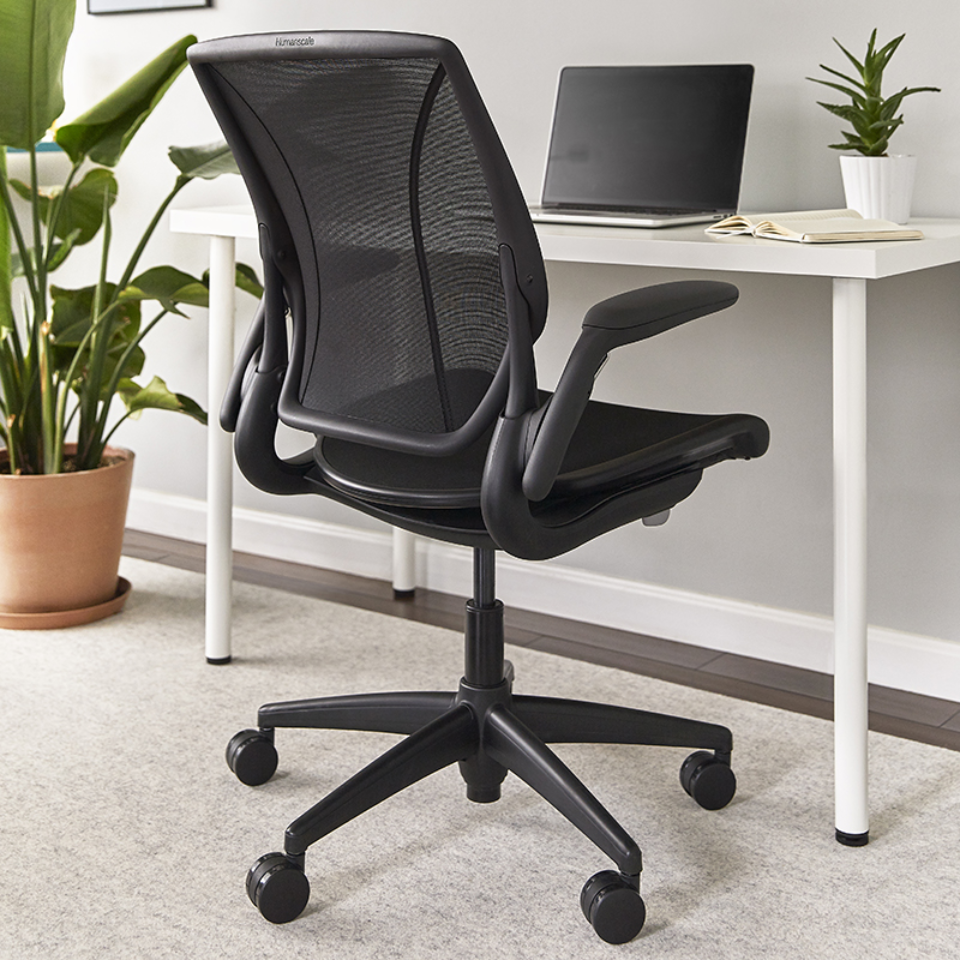 World One Chair / Humanscale