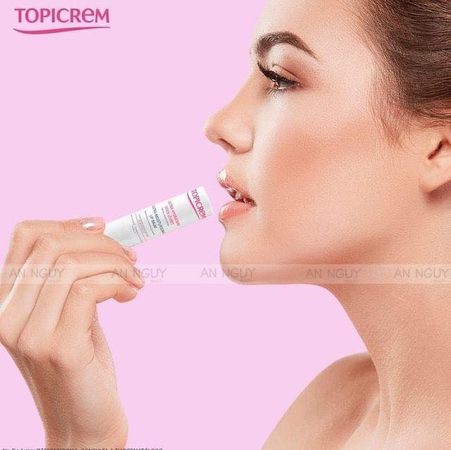 Son Dưỡng Ẩm Topicrem Ultra-Moisturizing Lip Balm Cho Môi Khô Nứt Nẻ 4gr