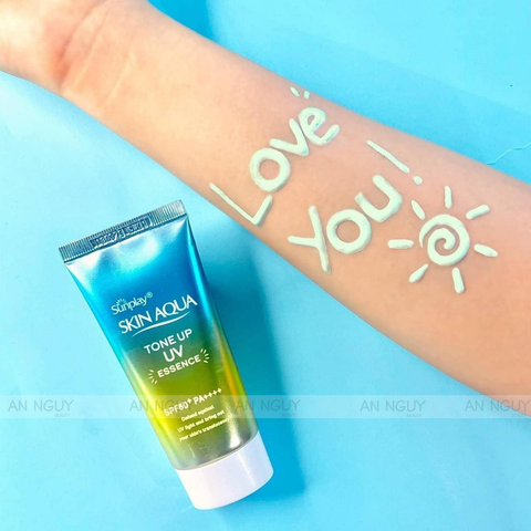 Kem Chống Nắng Skin Aqua Tone Up UV Essence Mint Green 50gr
