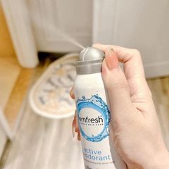 Xịt Thơm Mát Vùng Kín Femfresh Ultimate Care Deodorant 125ml