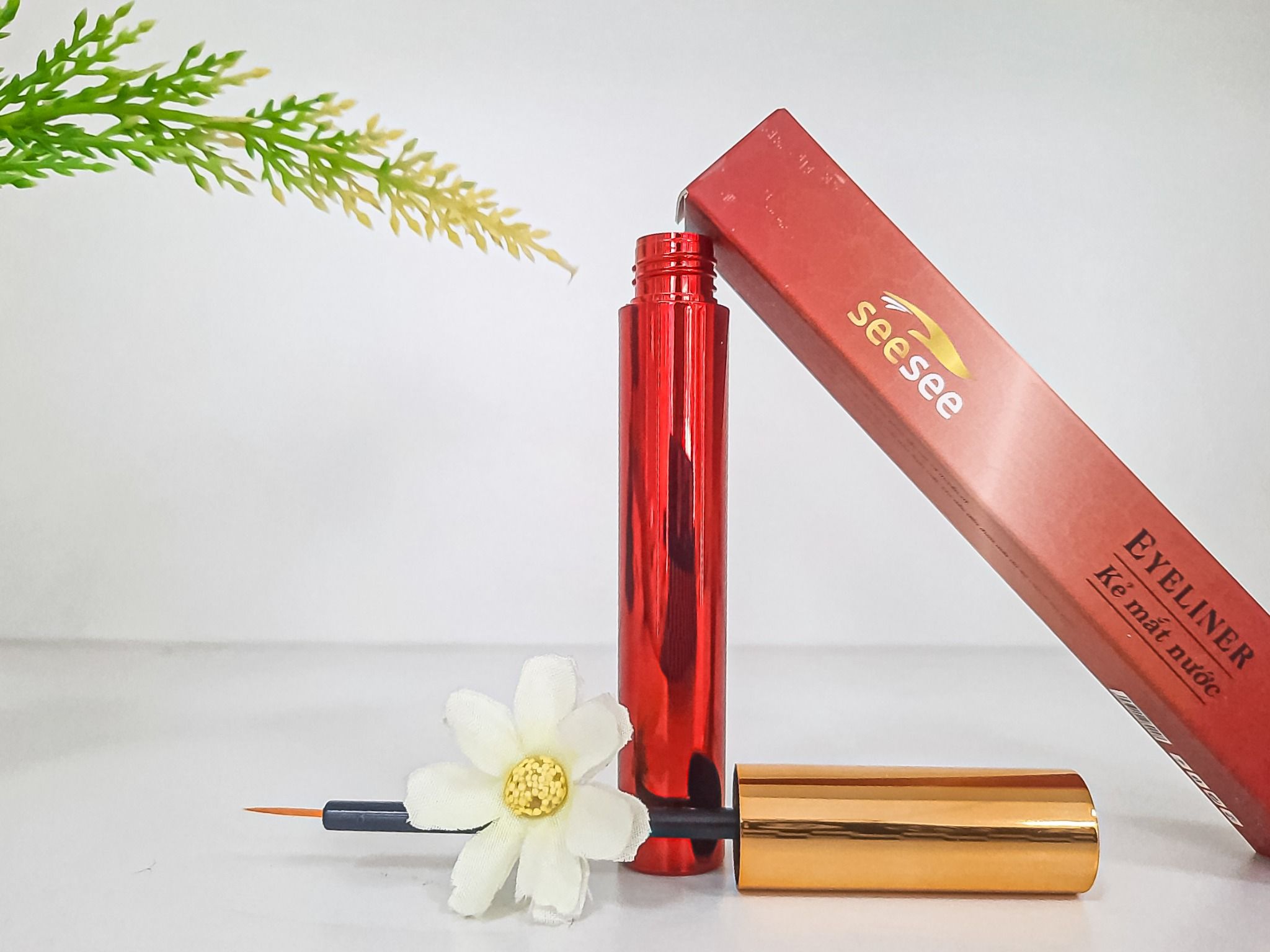 Eyeliner Kẻ Mắt Nước Seesee