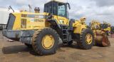  Xe xúc lật bánh lốp Komatsu WA380-6 