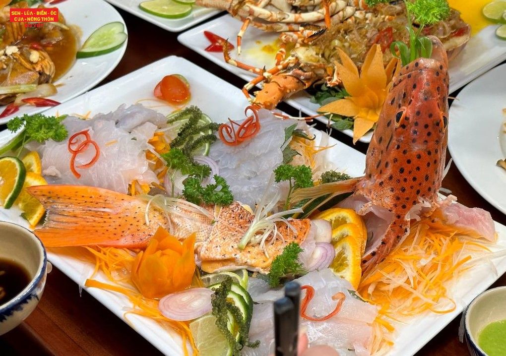  Red Grouper Sashimi (set 800 gram) - Sashimi Cá Mú Đỏ (1 con 800 gram) 