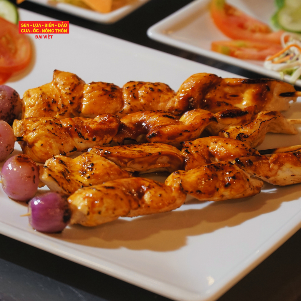 Chicken breast meat skewers (4 skewers) - Xiên thịt ức gà (4 xiên)